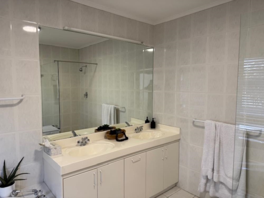To Let 3 Bedroom Property for Rent in Hout Bay Western Cape